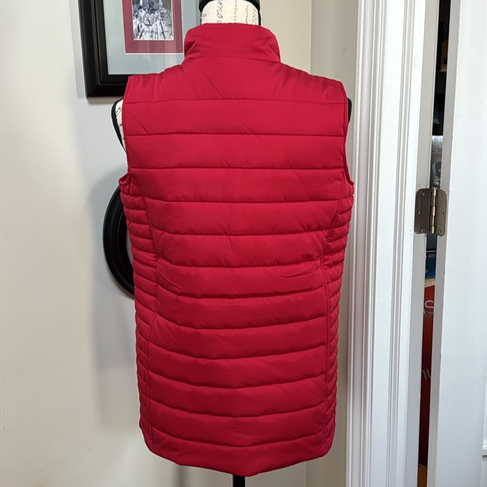 NWOT Lands End Youth XL Quilted Vest in Cherry Red Perfect for fall activities - Picture 3 of 8